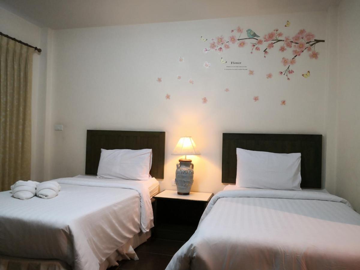 Baan Suksiri Hotel Hua Hin Bagian luar foto