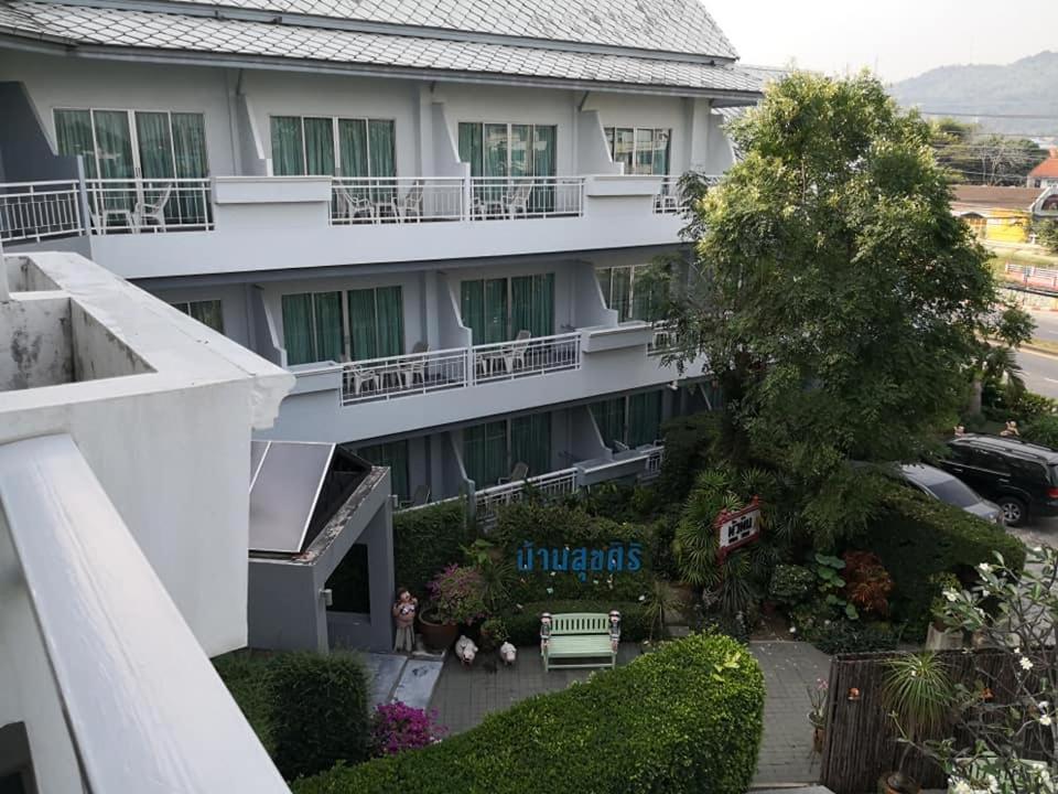 Baan Suksiri Hotel Hua Hin Bagian luar foto