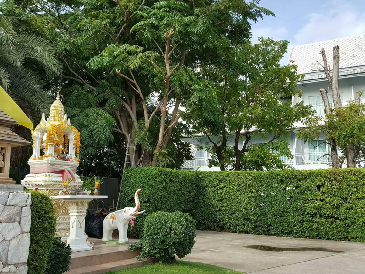 Baan Suksiri Hotel Hua Hin Bagian luar foto