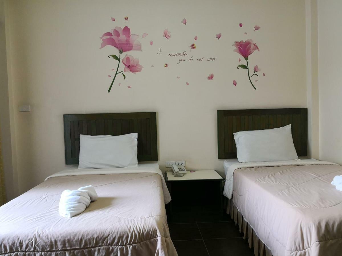 Baan Suksiri Hotel Hua Hin Bagian luar foto