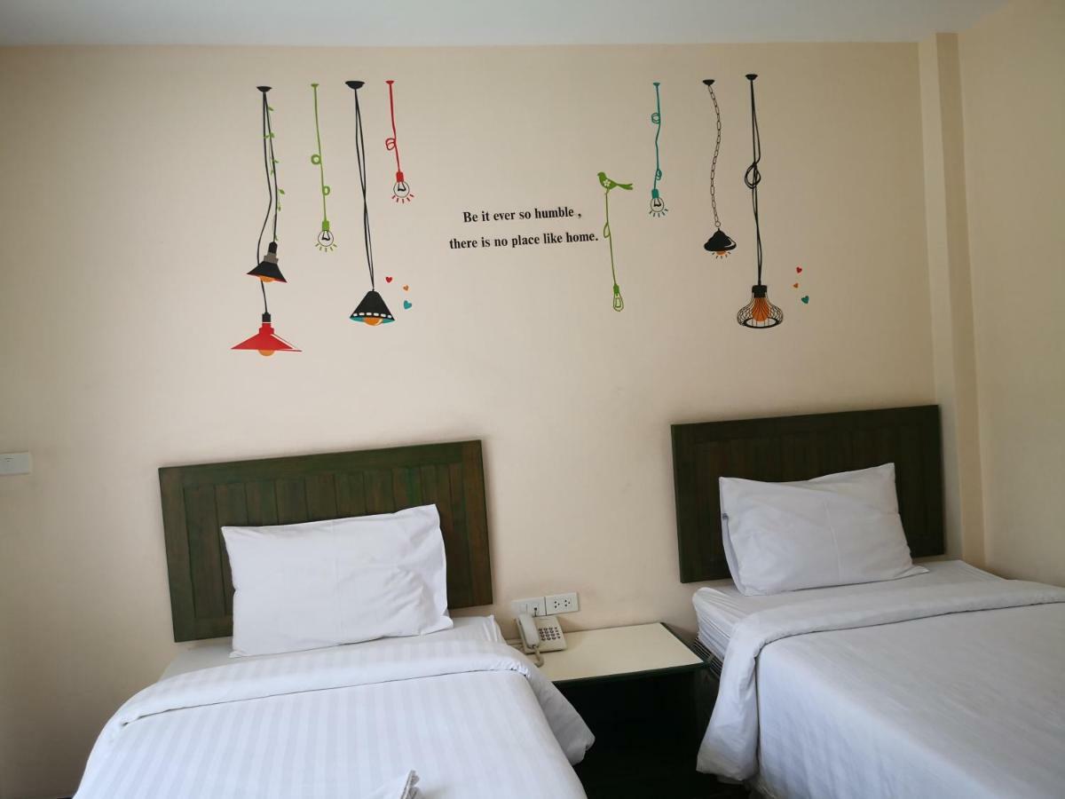 Baan Suksiri Hotel Hua Hin Bagian luar foto